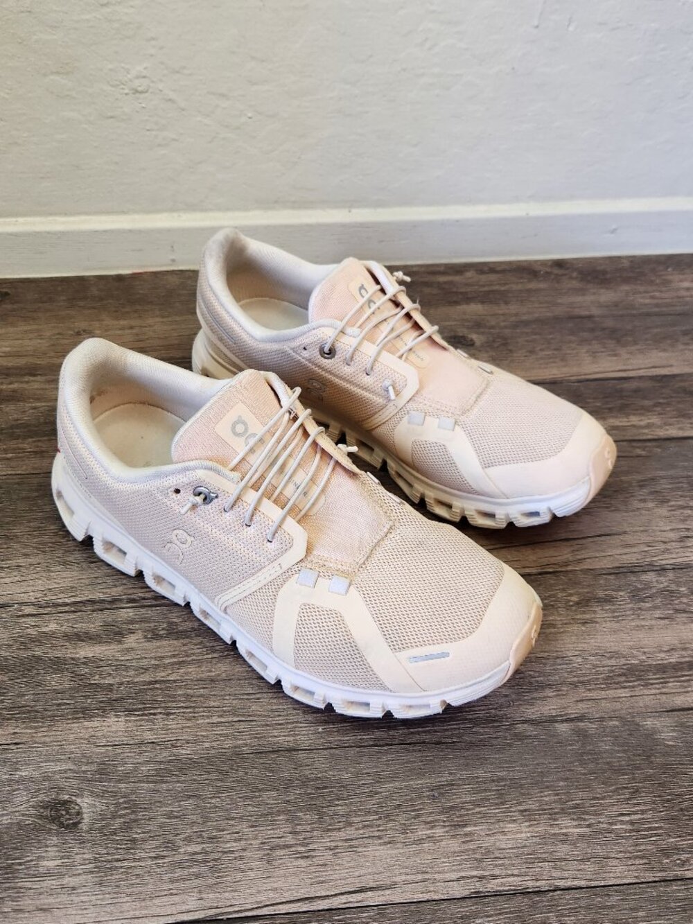 On Cloud 6 Sneakers Running Shoes Blonde Dew Women's 9.5 - Picture 2 of 9